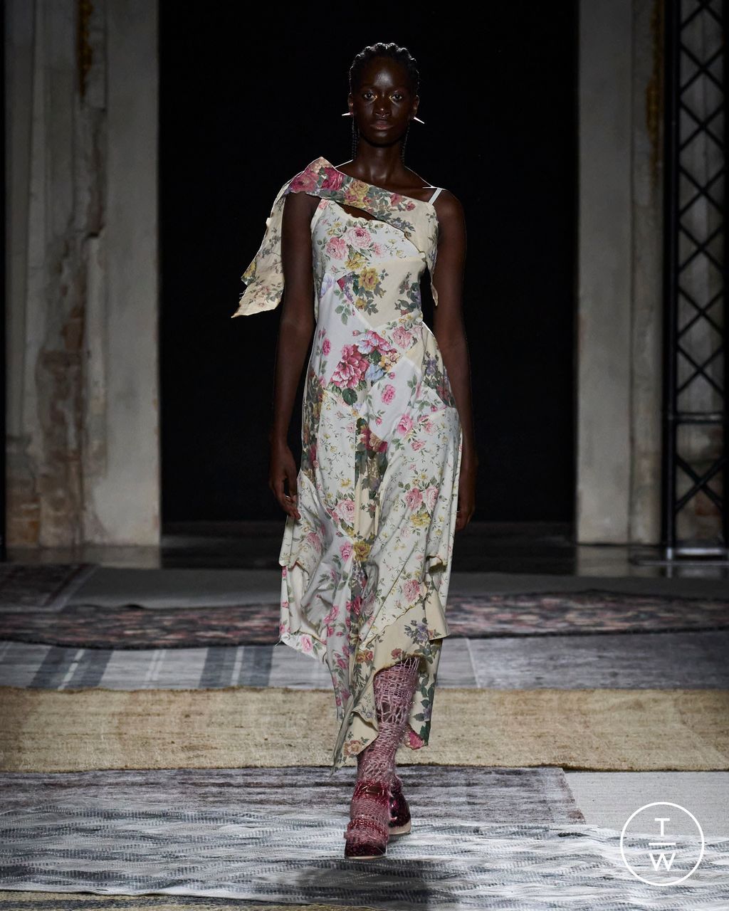 Fashion Week Milan Spring/Summer 2024 look 10 de la collection RAVE REVIEW womenswear