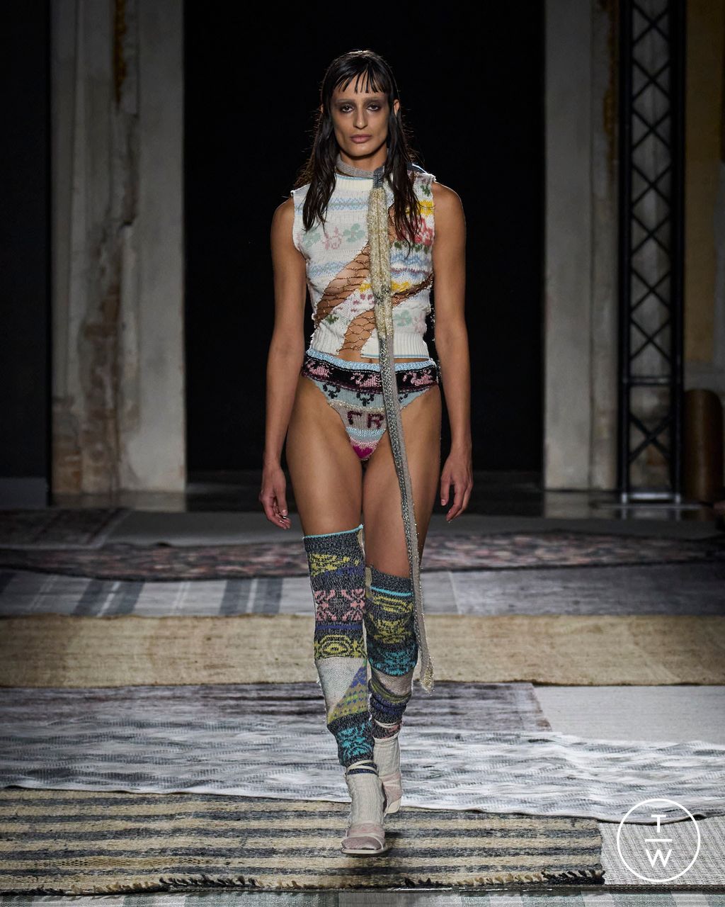 Fashion Week Milan Spring/Summer 2024 look 13 from the RAVE REVIEW collection 女装