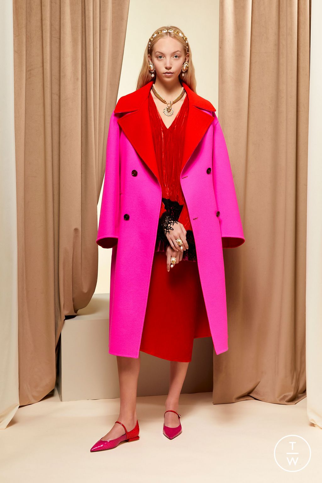 Fashion Week Milan Resort 2023 look 15 from the Roberto Cavalli collection womenswear