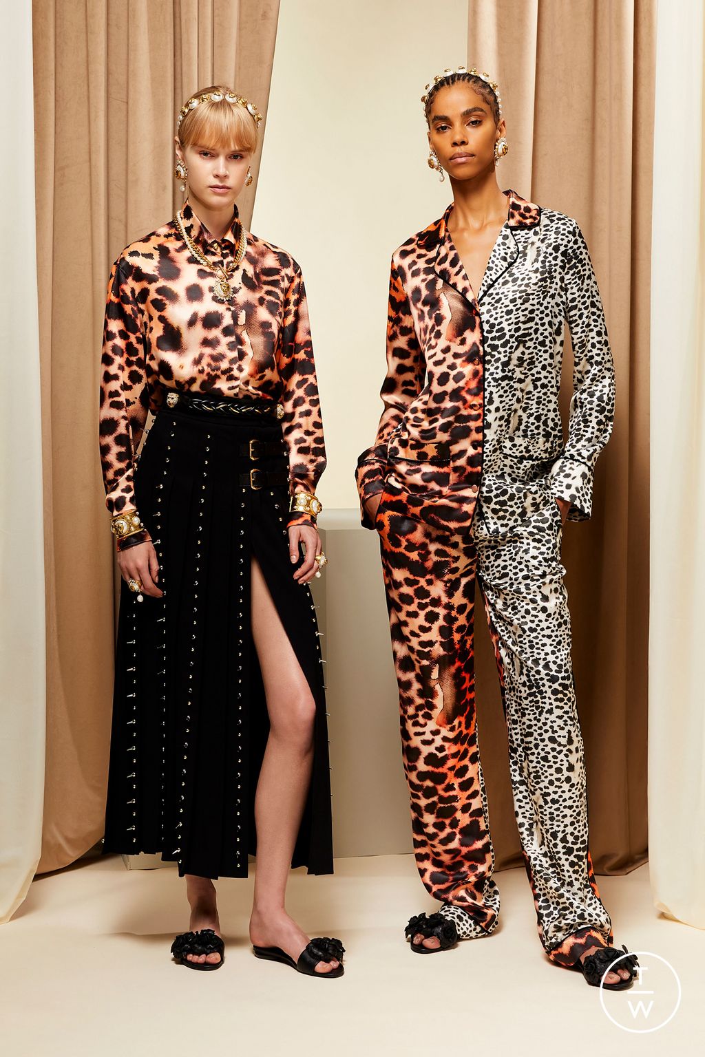 Fashion Week Milan Resort 2023 look 39 from the Roberto Cavalli collection 女装