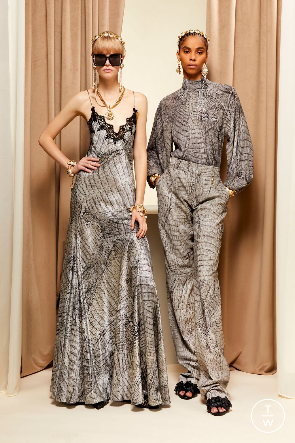 Fashion Week Milan Resort 2023 look 47 from the Roberto Cavalli collection 女装
