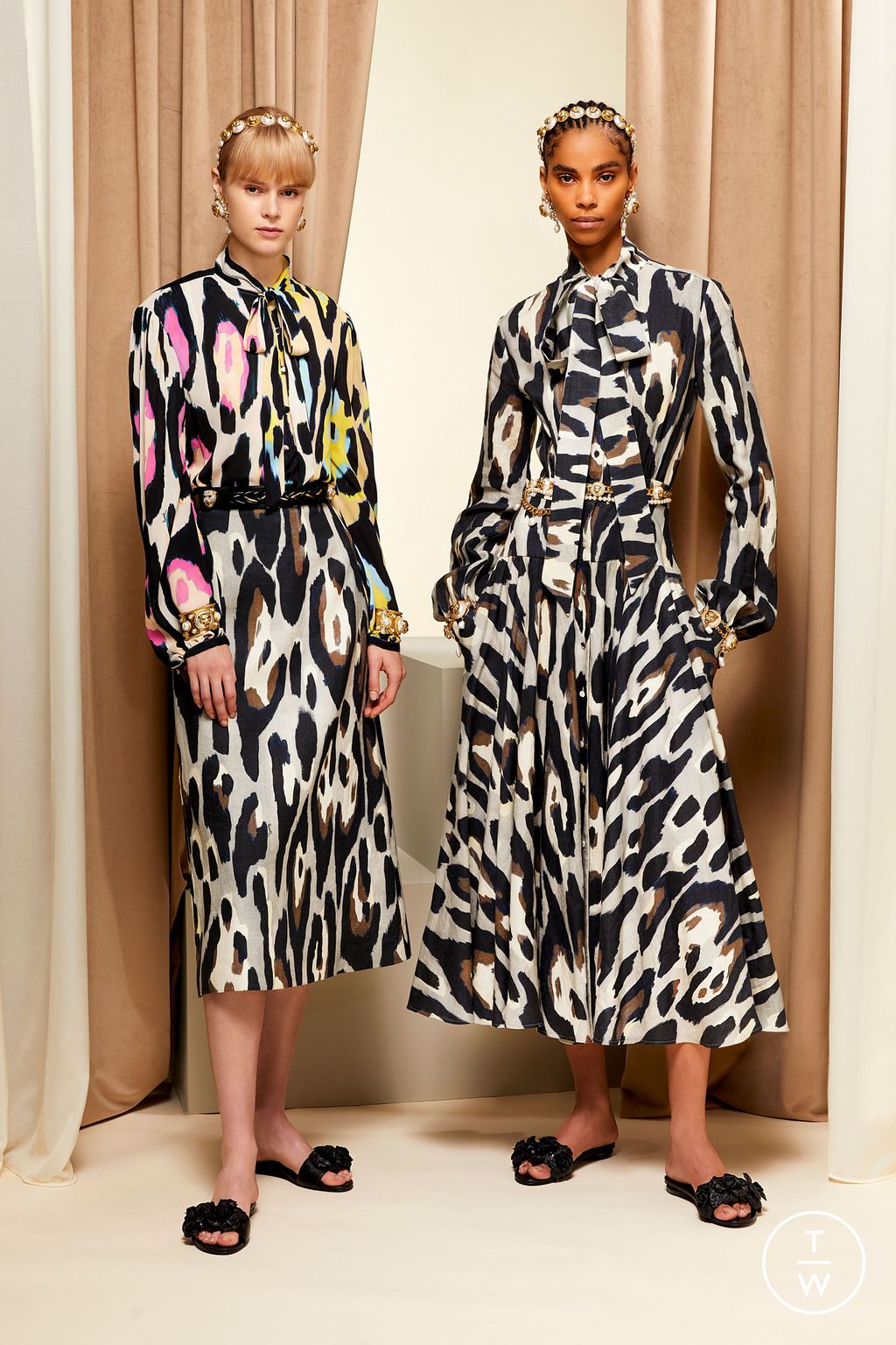 Fashion Week Milan Resort 2023 look 50 from the Roberto Cavalli collection womenswear