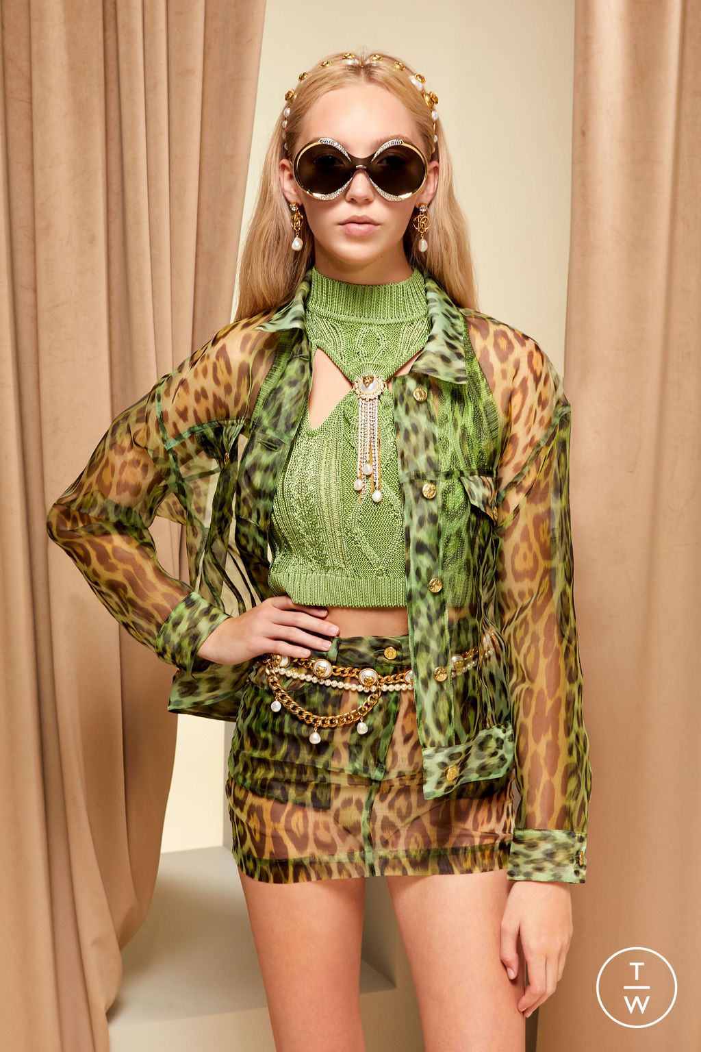Fashion Week Milan Resort 2023 look 63 from the Roberto Cavalli collection 女装