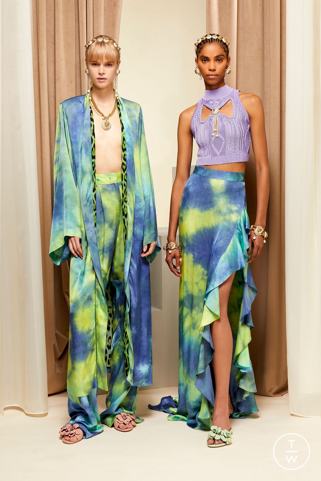 Fashion Week Milan Resort 2023 look 65 from the Roberto Cavalli collection 女装