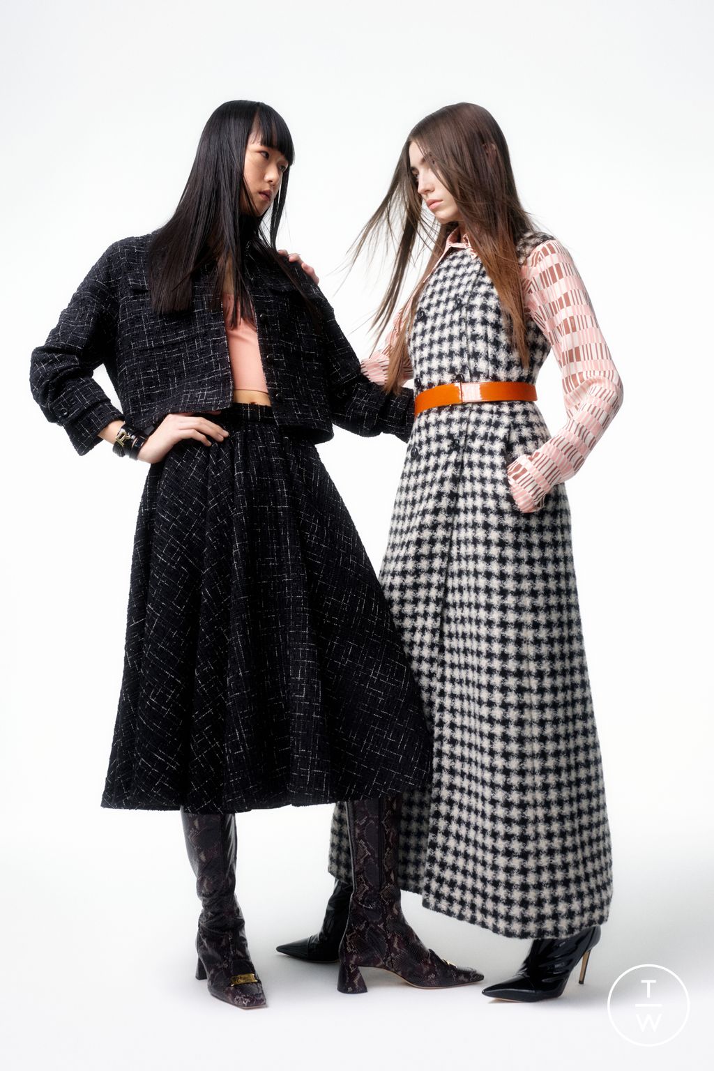 Fashion Week Paris Pre-Fall 2023 look 7 de la collection Rochas womenswear
