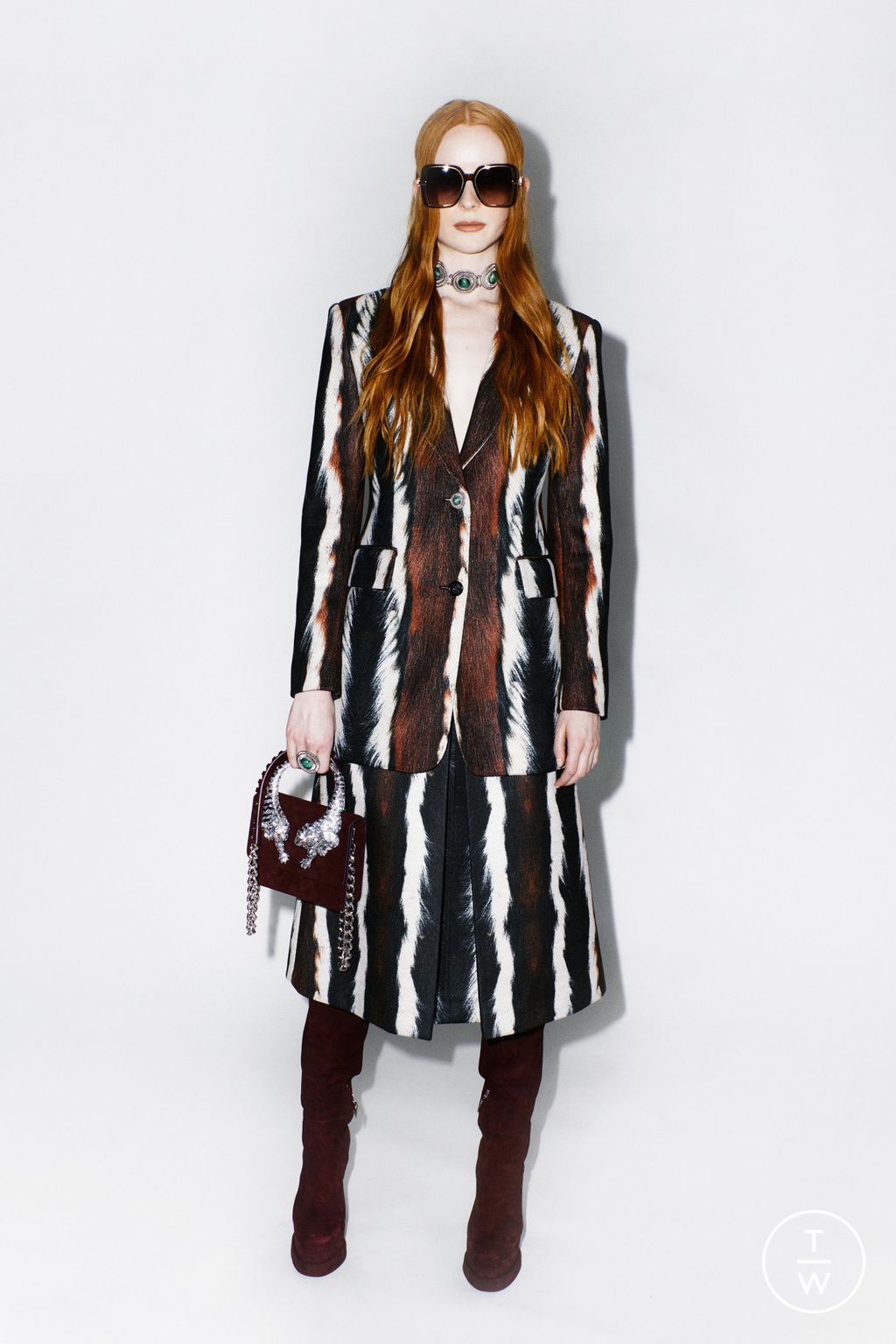 Fashion Week Milan Pre-Fall 2023 look 4 from the Roberto Cavalli collection 女装