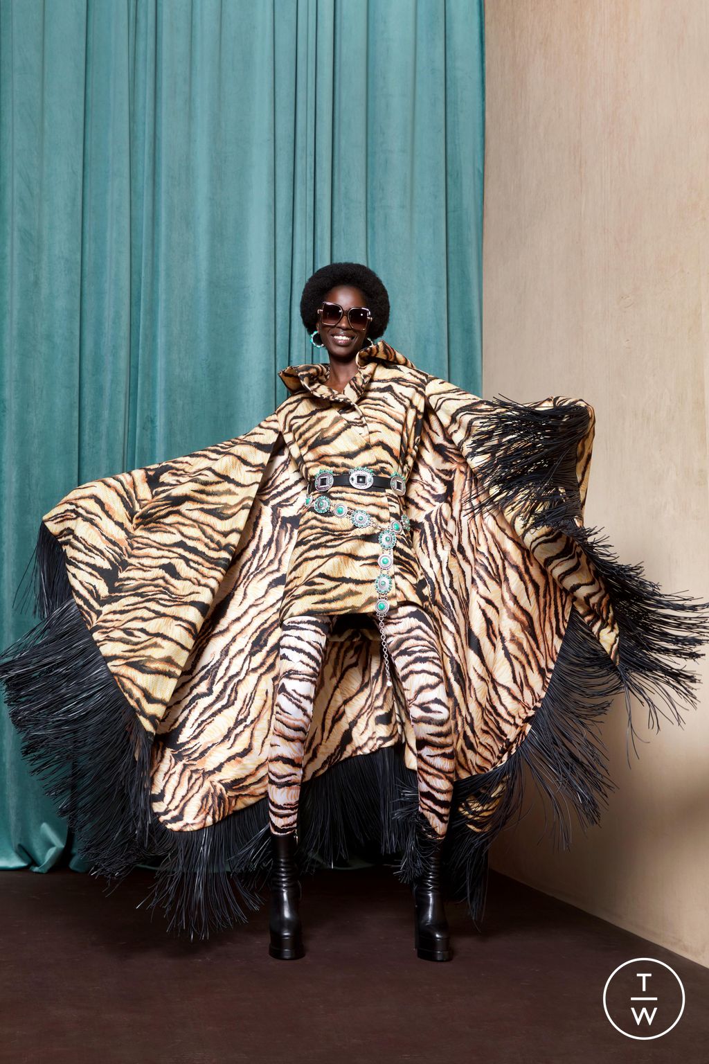 Fashion Week Milan Pre-Fall 2023 look 40 from the Roberto Cavalli collection 女装