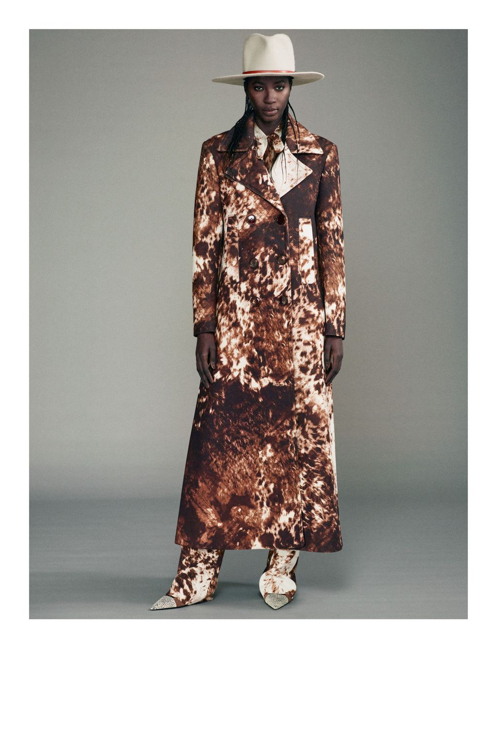 Fashion Week Milan Pre-Fall 2024 look 7 from the Roberto Cavalli collection 女装