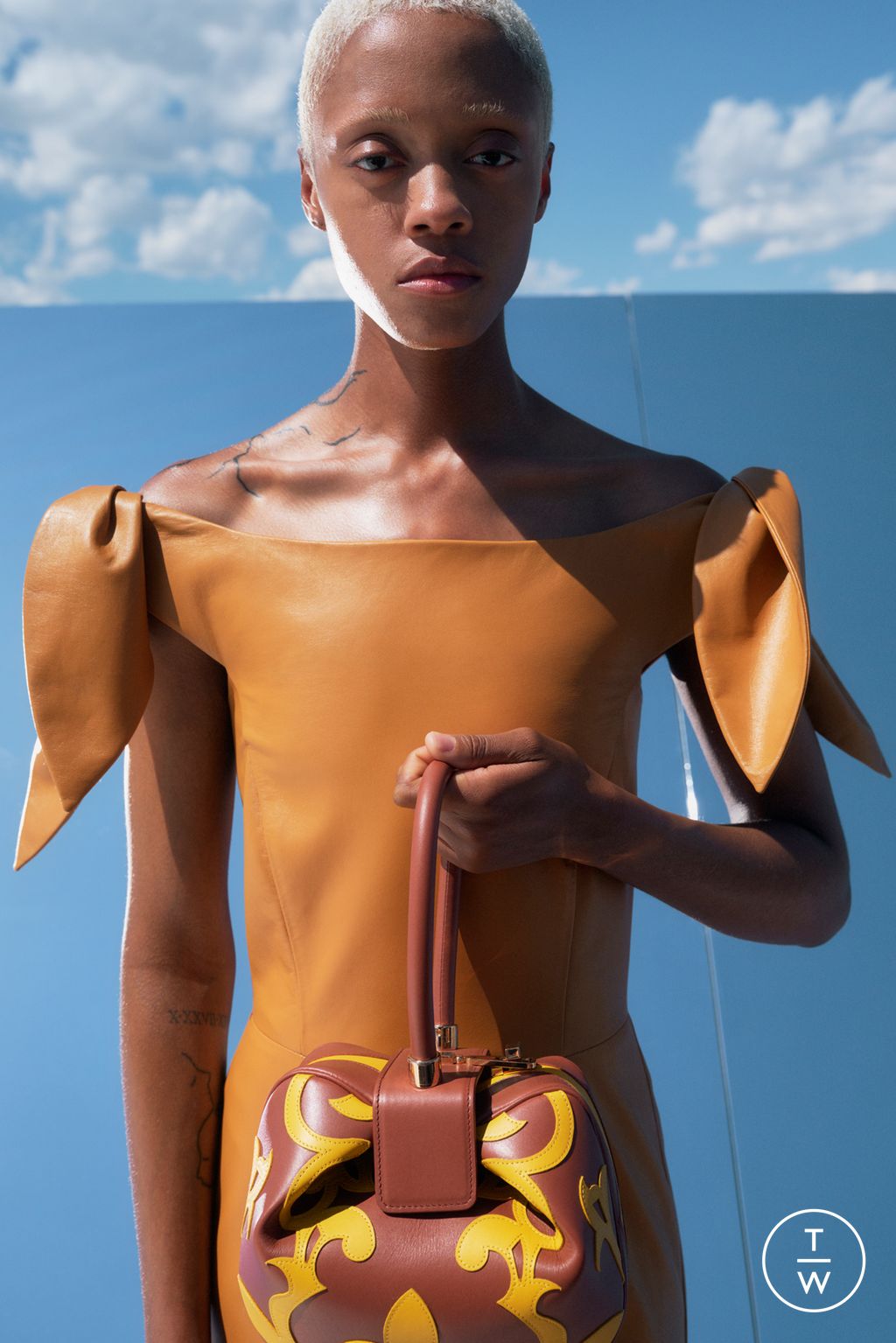 Fashion Week New York Resort 2023 look 16 de la collection Gabriela Hearst womenswear