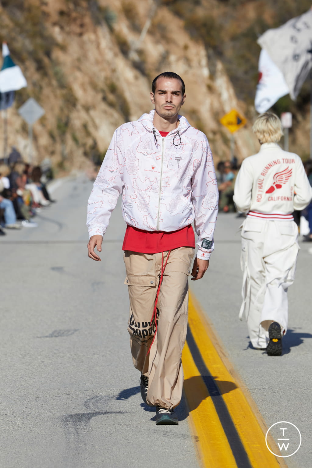Fashion Week Paris Spring/Summer 2022 look 2 from the Reese Cooper collection 男装