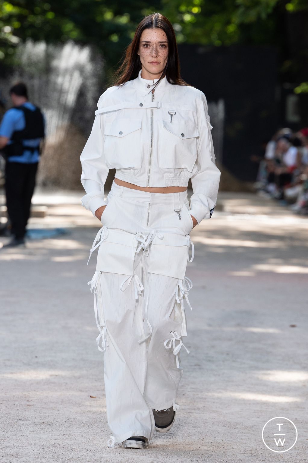 Fashion Week Paris Spring/Summer 2023 look 2 from the Reese Cooper collection 男装