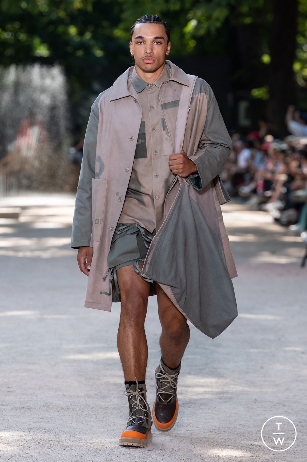 Fashion Week Paris Spring/Summer 2023 look 11 from the Reese Cooper collection menswear