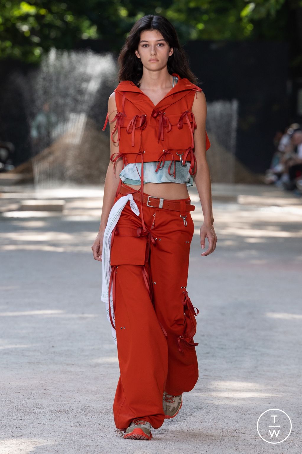 Fashion Week Paris Spring/Summer 2023 look 17 de la collection Reese Cooper menswear