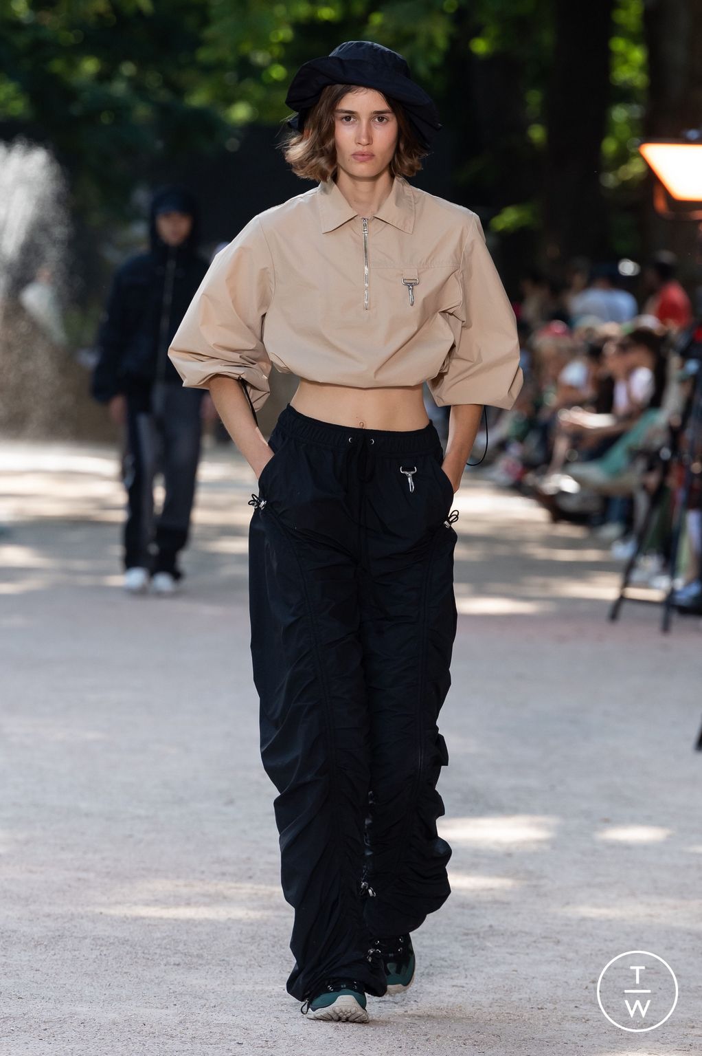 Fashion Week Paris Spring/Summer 2023 look 40 from the Reese Cooper collection menswear