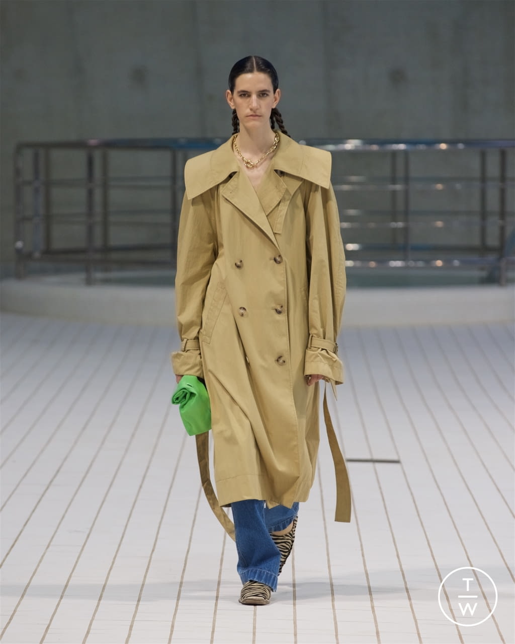 Fashion Week London Spring/Summer 2022 look 14 from the Rejina Pyo collection womenswear