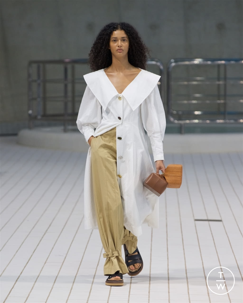 Fashion Week London Spring/Summer 2022 look 24 from the Rejina Pyo collection womenswear