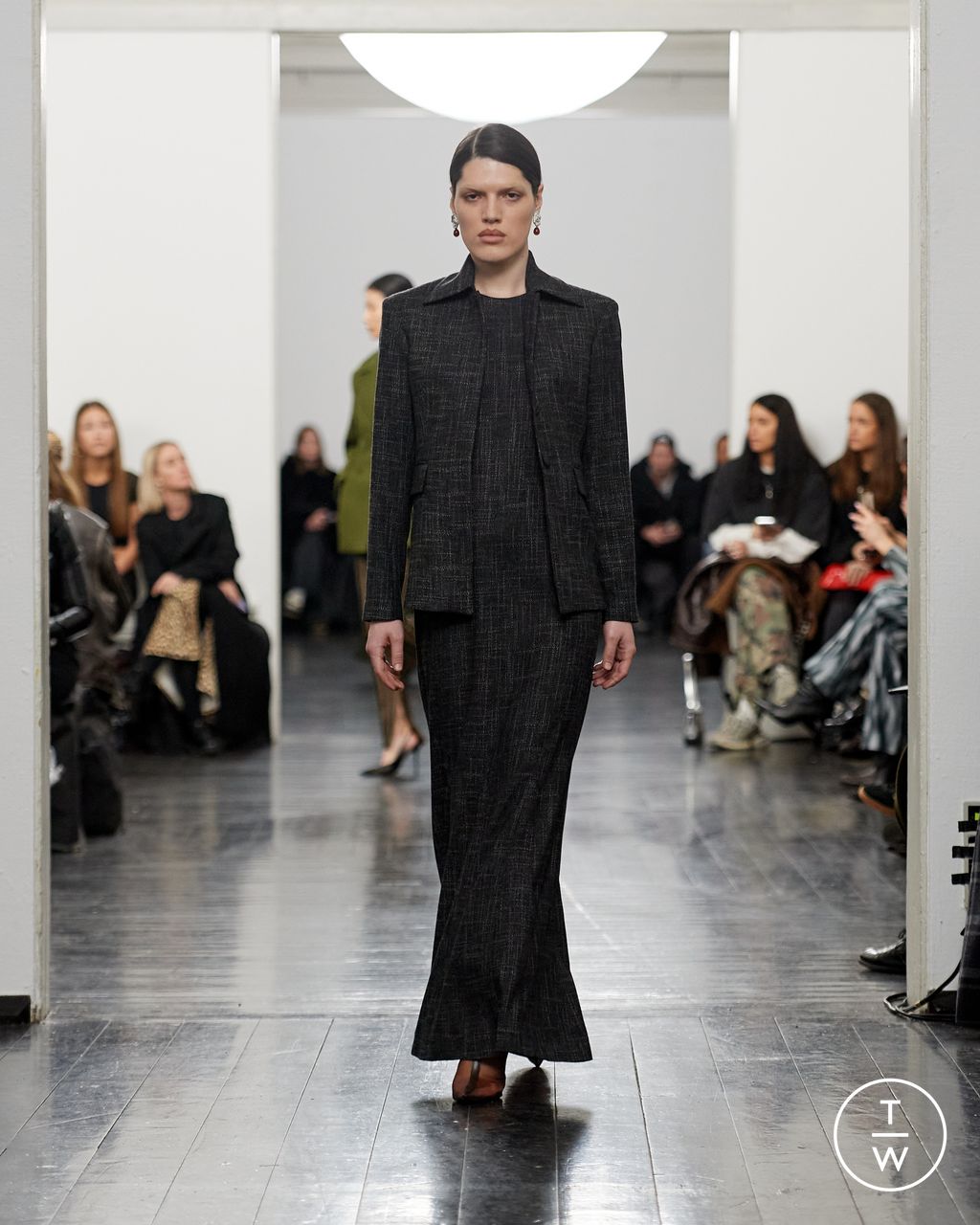 Fashion Week Copenhagen Fall/Winter 2024 look 10 de la collection REMAIN womenswear