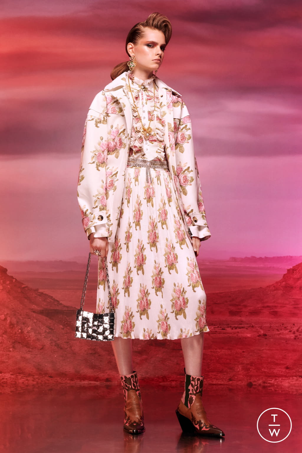 Fashion Week Paris Resort 2020 look 4 from the Rabanne collection womenswear