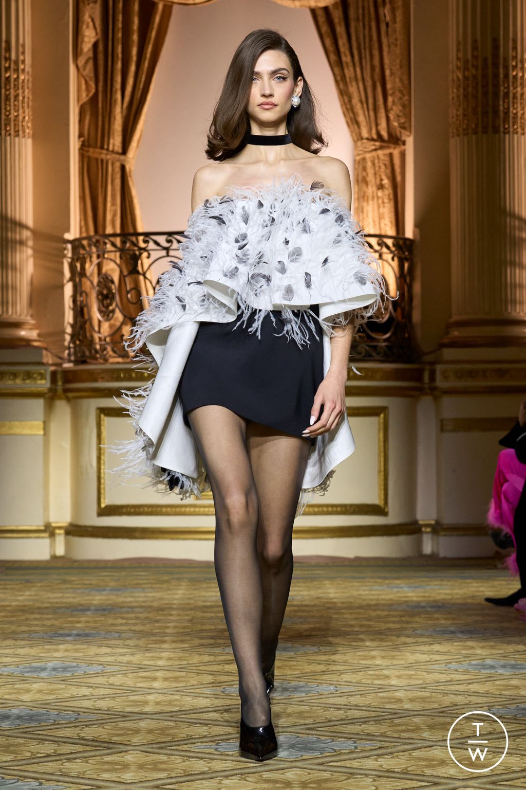 Fashion Week New York Fall/Winter 2024 look 39 from the Retrofête collection 女装