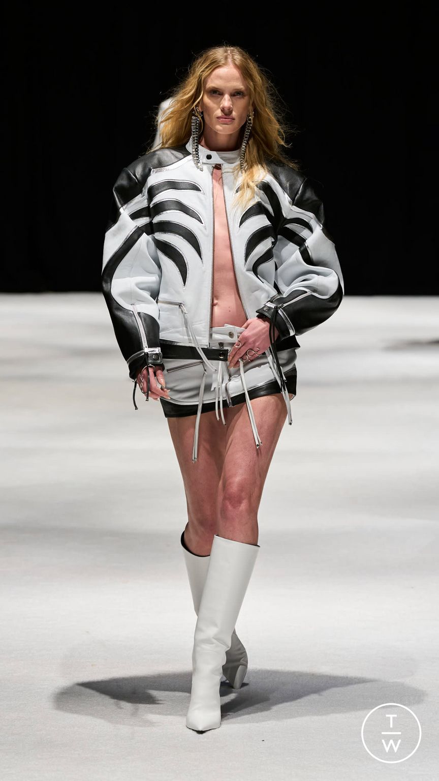 Fashion Week New York Spring/Summer 2024 look 16 de la collection Retrofête womenswear