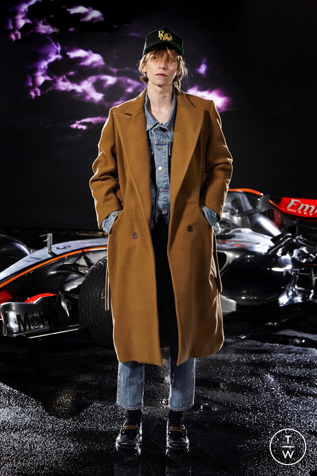 Fashion Week Paris Fall/Winter 2021 look 22 from the Rhude collection menswear