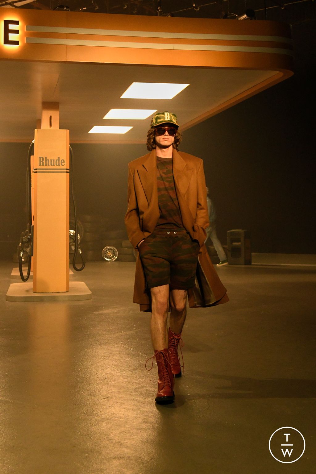 Fashion Week Paris Fall/Winter 2023 look 23 from the Rhude collection 男装