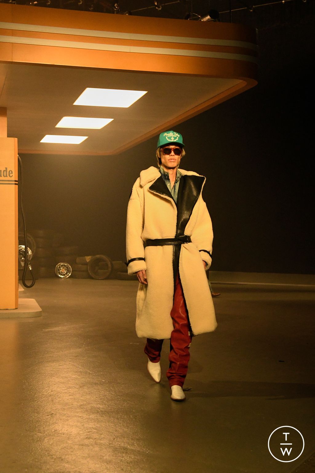 Fashion Week Paris Fall/Winter 2023 look 29 from the Rhude collection menswear