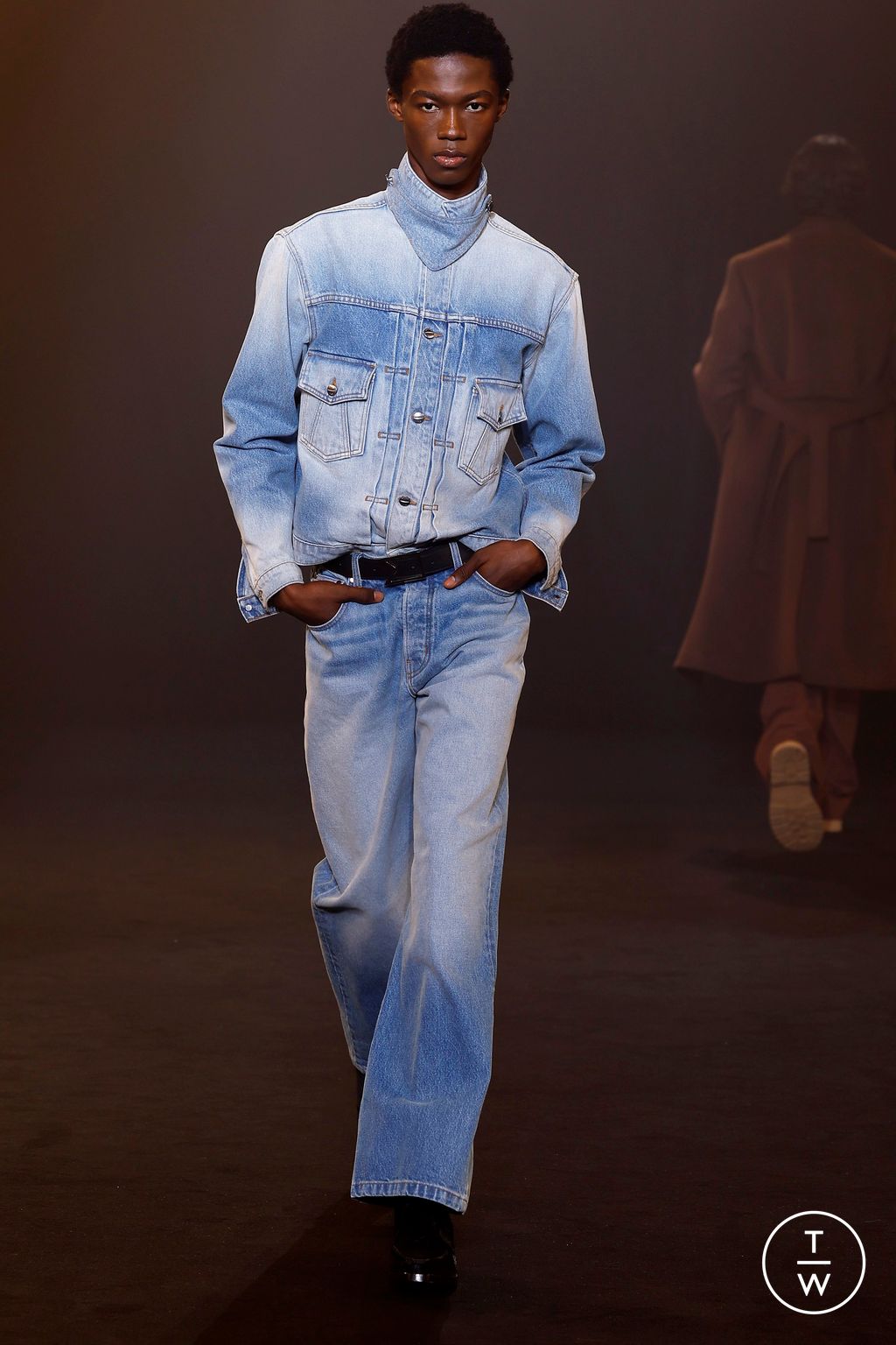 Fashion Week Paris Fall/Winter 2024 look 19 from the Rhude collection menswear