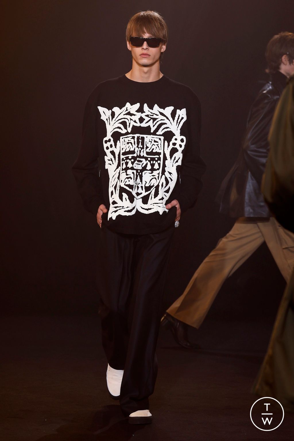 Fashion Week Paris Fall/Winter 2024 look 27 from the Rhude collection 男装