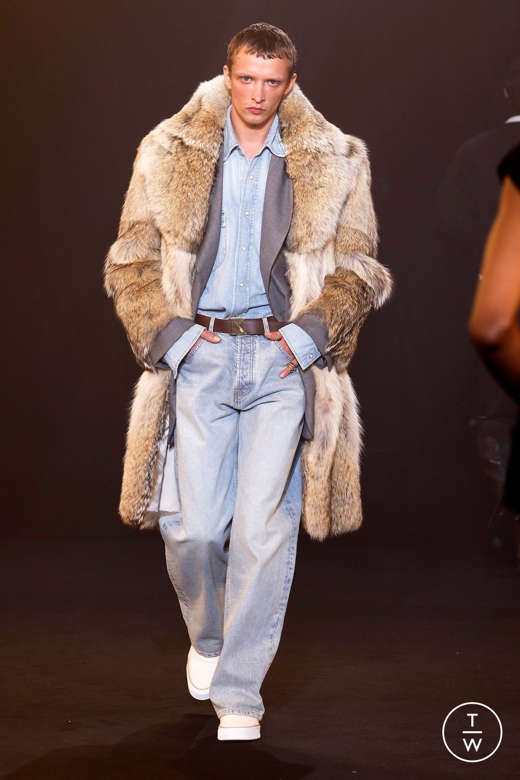 Fashion Week Paris Fall/Winter 2024 look 33 from the Rhude collection 男装