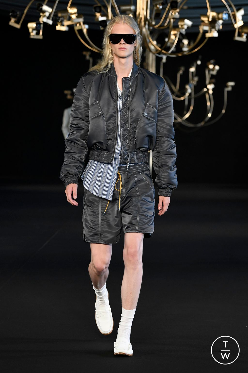 Fashion Week Paris Spring/Summer 2023 look 21 from the Rhude collection 男装