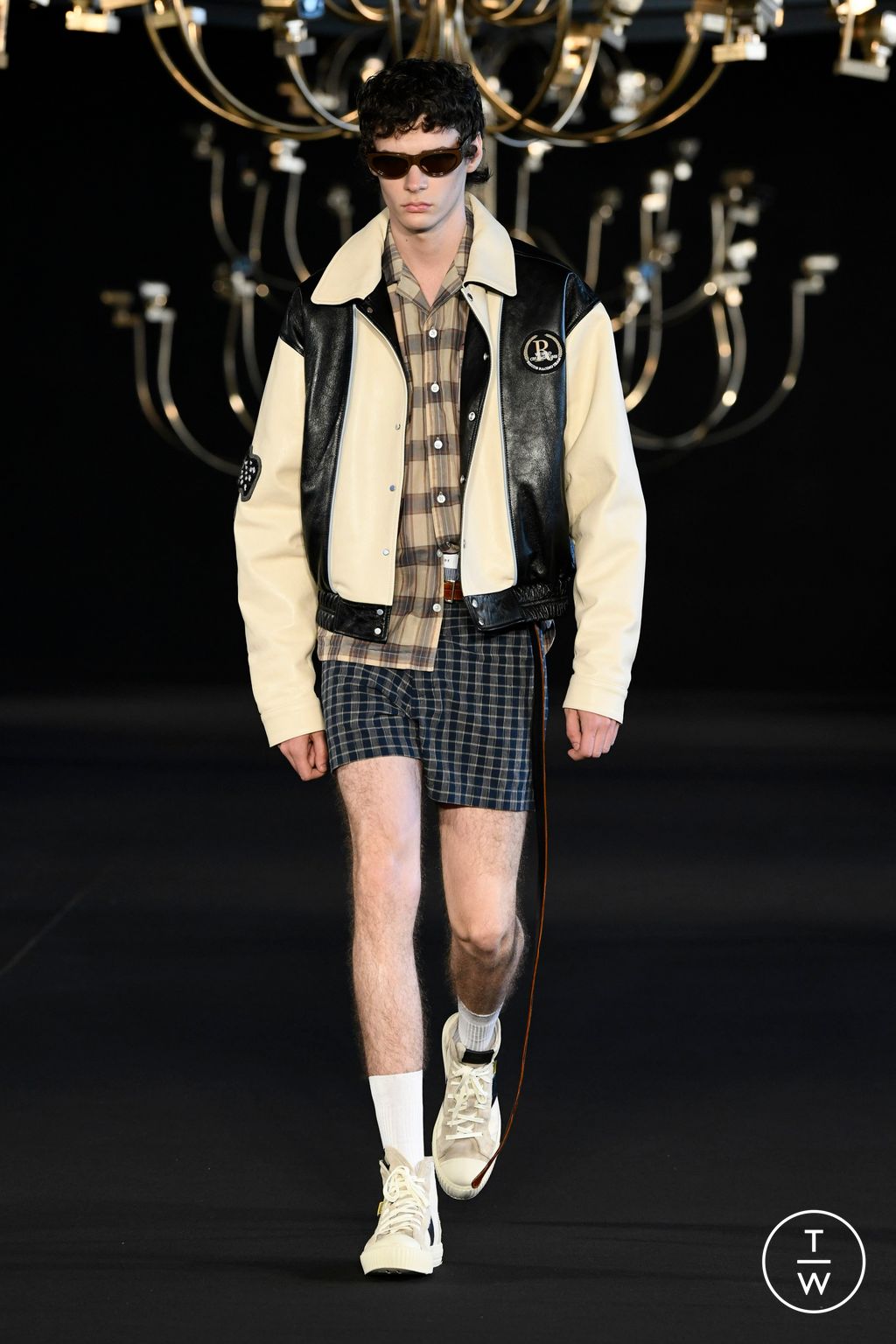 Fashion Week Paris Spring/Summer 2023 look 35 from the Rhude collection 男装