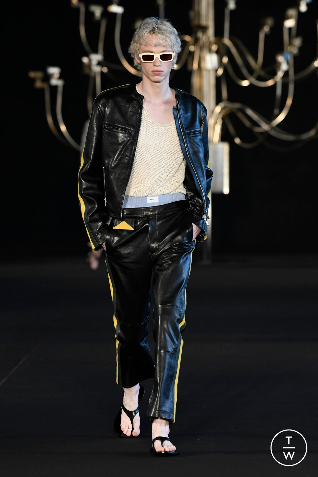 Fashion Week Paris Spring/Summer 2023 look 39 from the Rhude collection 男装