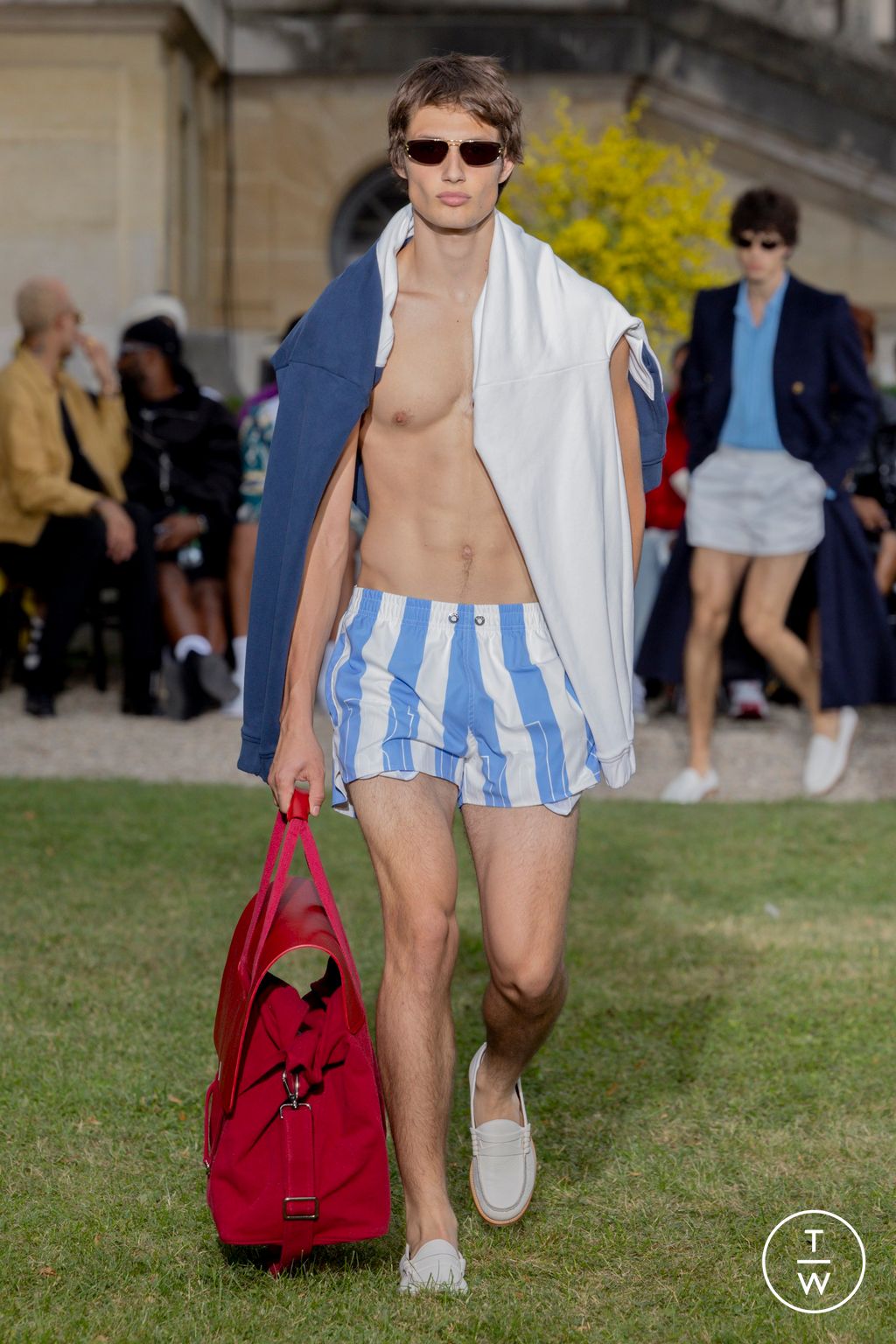 Fashion Week Paris Spring/Summer 2024 look 8 from the Rhude collection 男装