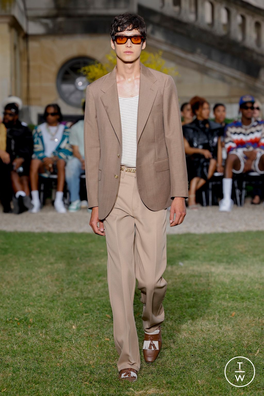 Fashion Week Paris Spring/Summer 2024 look 13 from the Rhude collection 男装