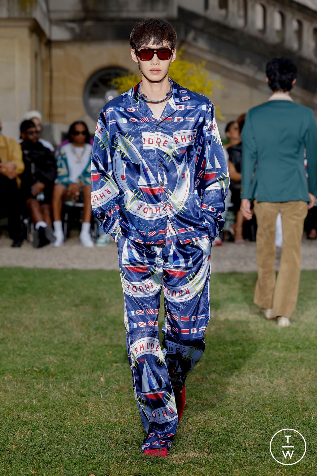 Fashion Week Paris Spring/Summer 2024 look 25 from the Rhude collection 男装