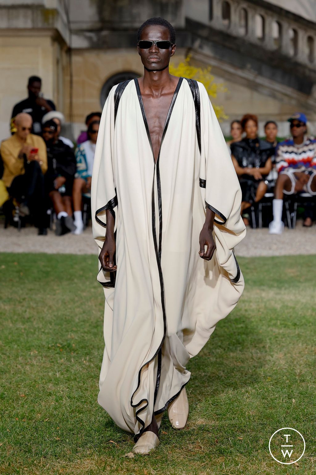 Fashion Week Paris Spring/Summer 2024 look 32 from the Rhude collection menswear