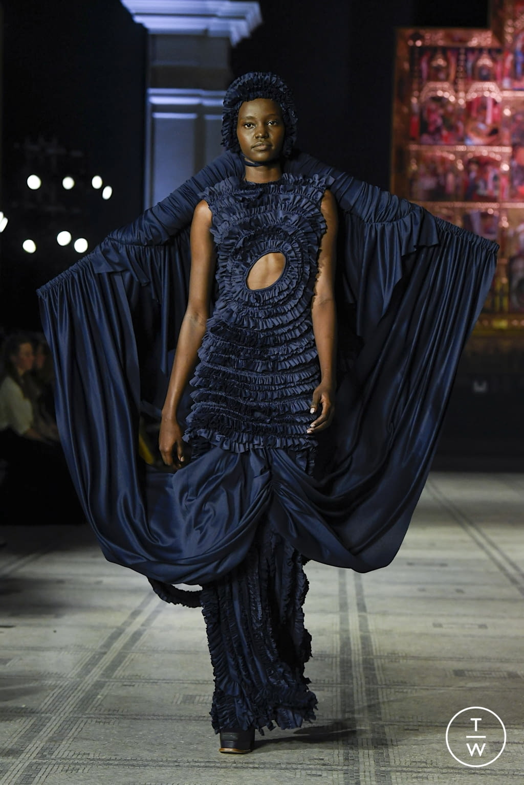 Fashion Week London Spring/Summer 2022 look 25 de la collection Richard Malone womenswear