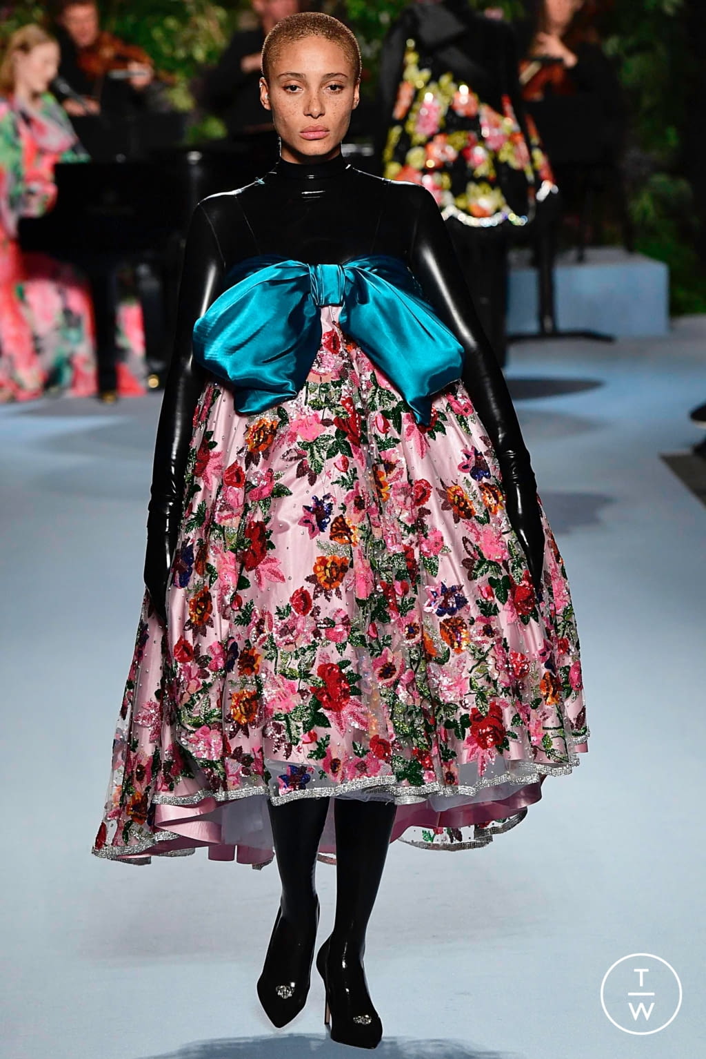 Fashion Week London Fall/Winter 2019 look 28 de la collection Richard Quinn womenswear