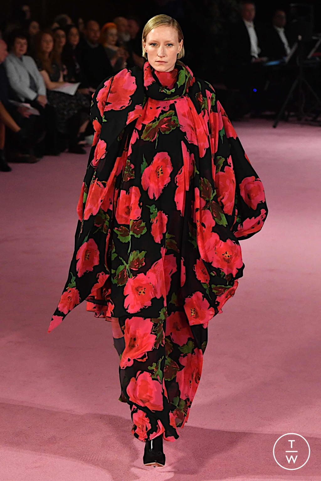 Fashion Week London Spring/Summer 2020 look 8 de la collection Richard Quinn womenswear