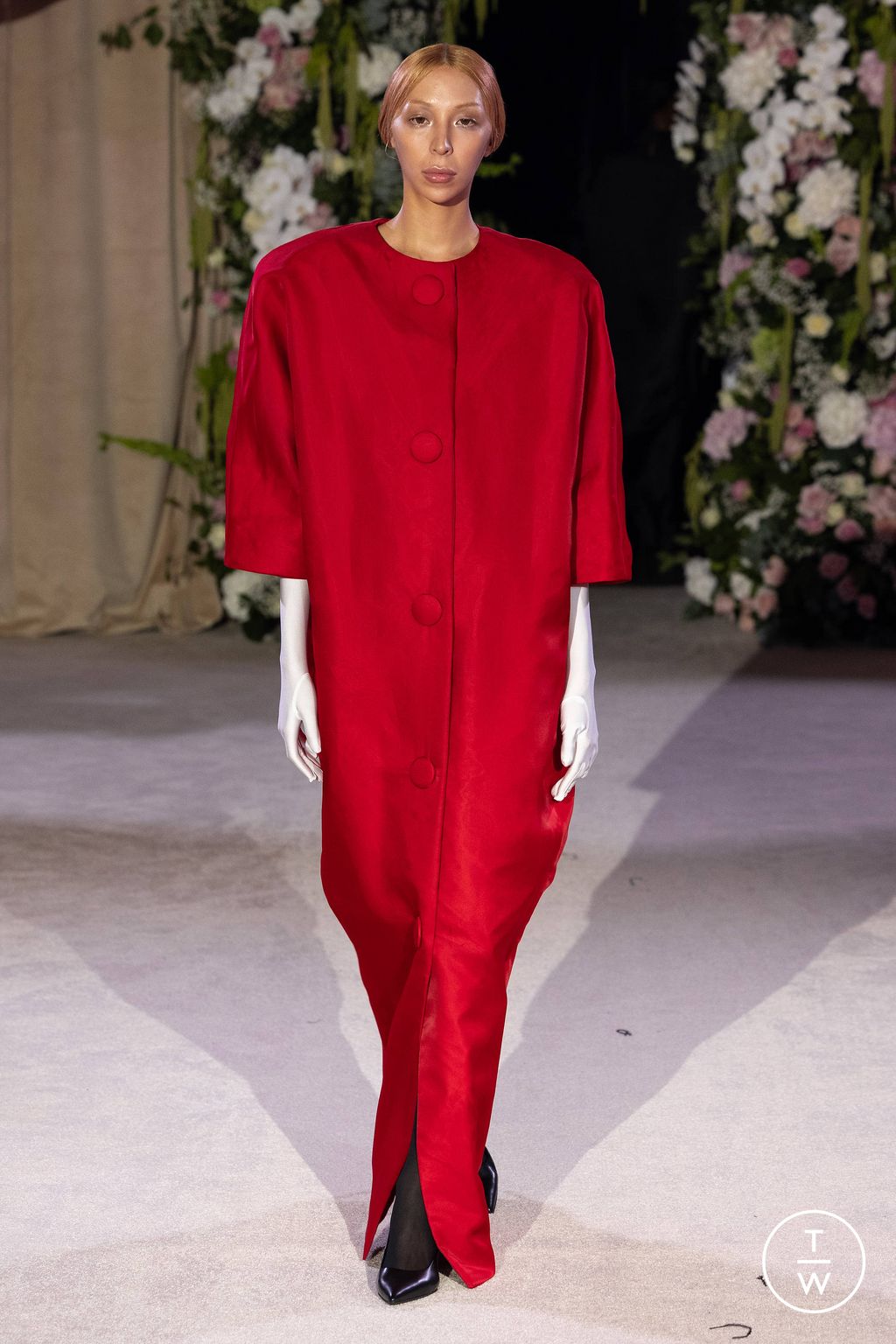 Fashion Week London Spring/Summer 2024 look 27 from the Richard Quinn collection womenswear