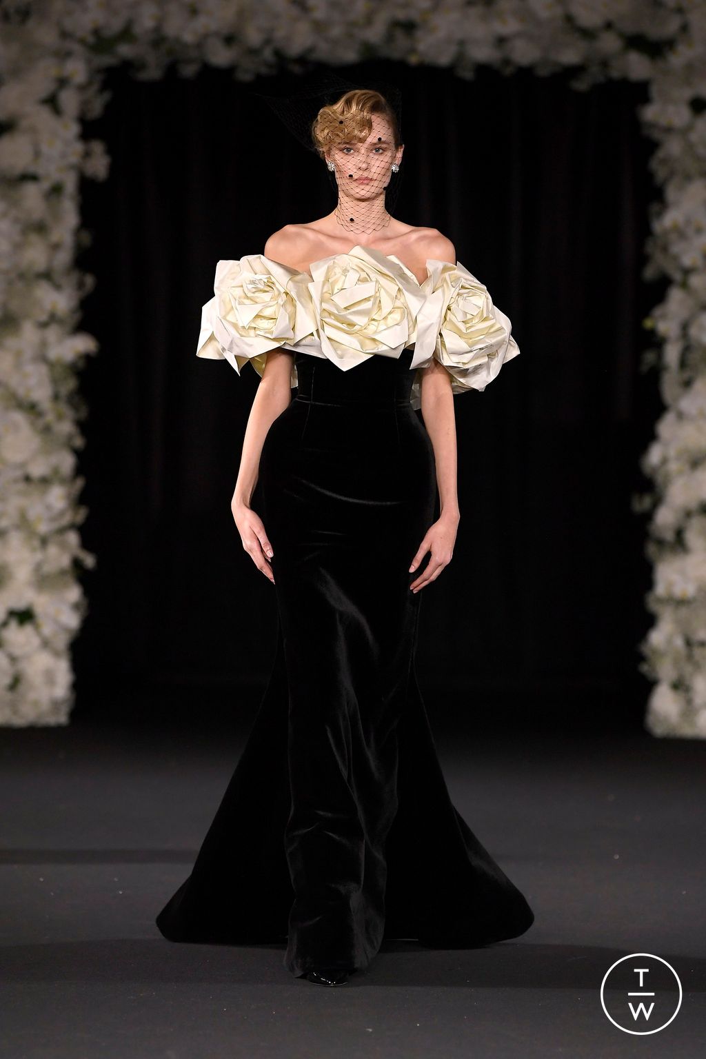 Fashion Week London Spring-Summer 2025 look 7 from the Richard Quinn collection womenswear