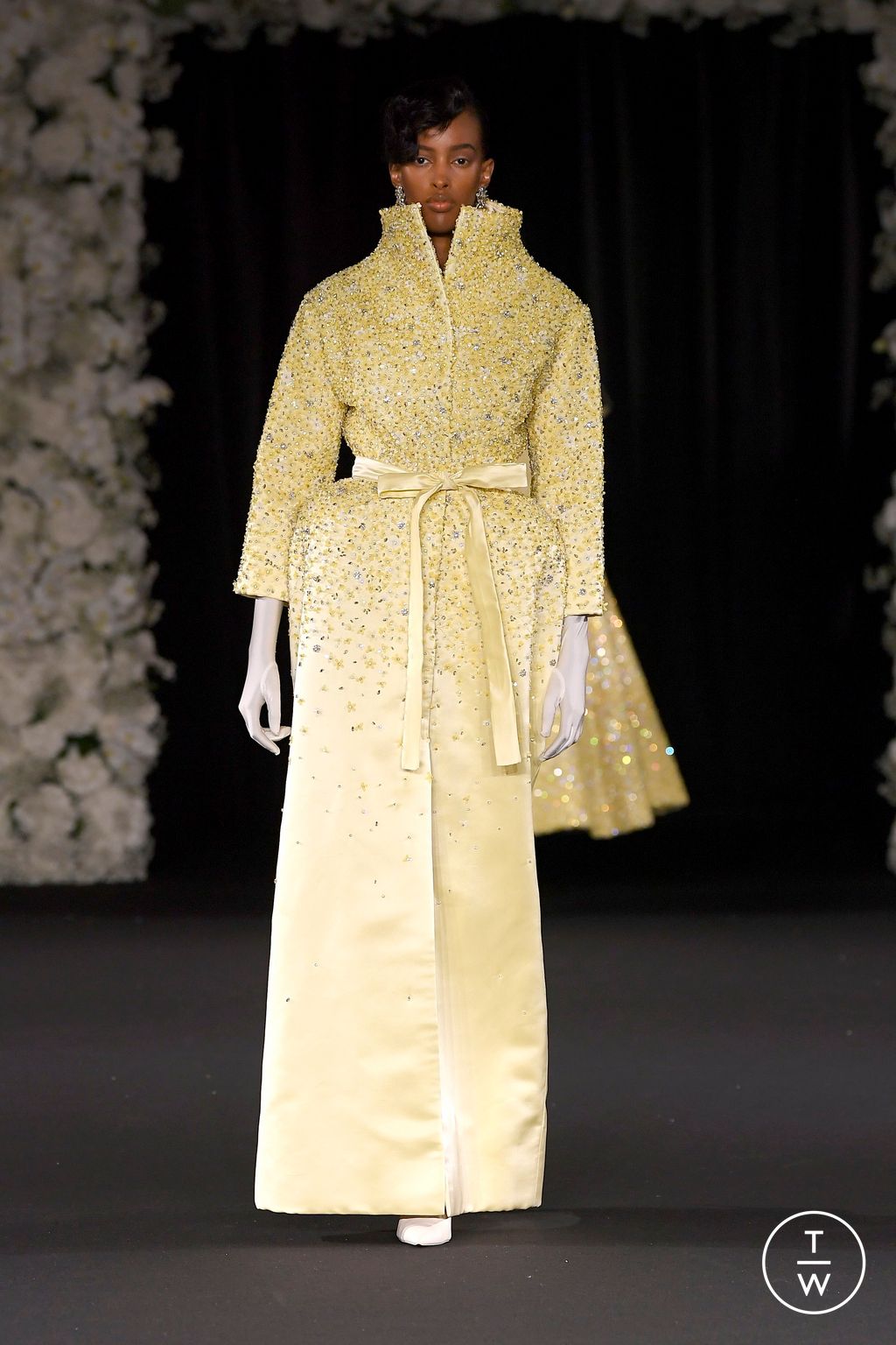 Fashion Week London Spring/Summer 2025 look 10 from the Richard Quinn collection 女装