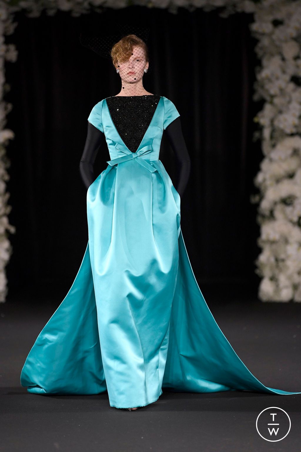 Fashion Week London Spring/Summer 2025 look 26 from the Richard Quinn collection womenswear