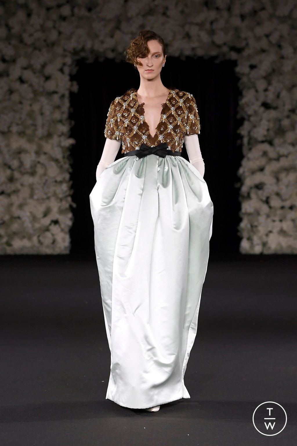 Fashion Week London Spring/Summer 2025 look 29 from the Richard Quinn collection womenswear