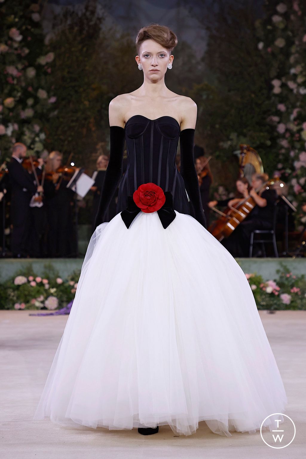 Fashion Week London Spring/Summer 2026 look 27 from the Richard Quinn collection 女装