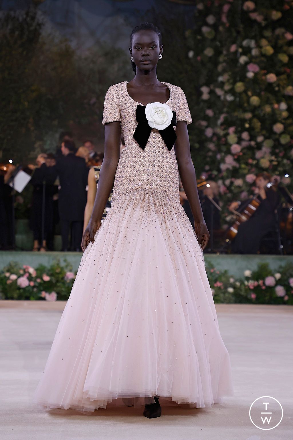 Fashion Week London Spring/Summer 2026 look 38 from the Richard Quinn collection 女装