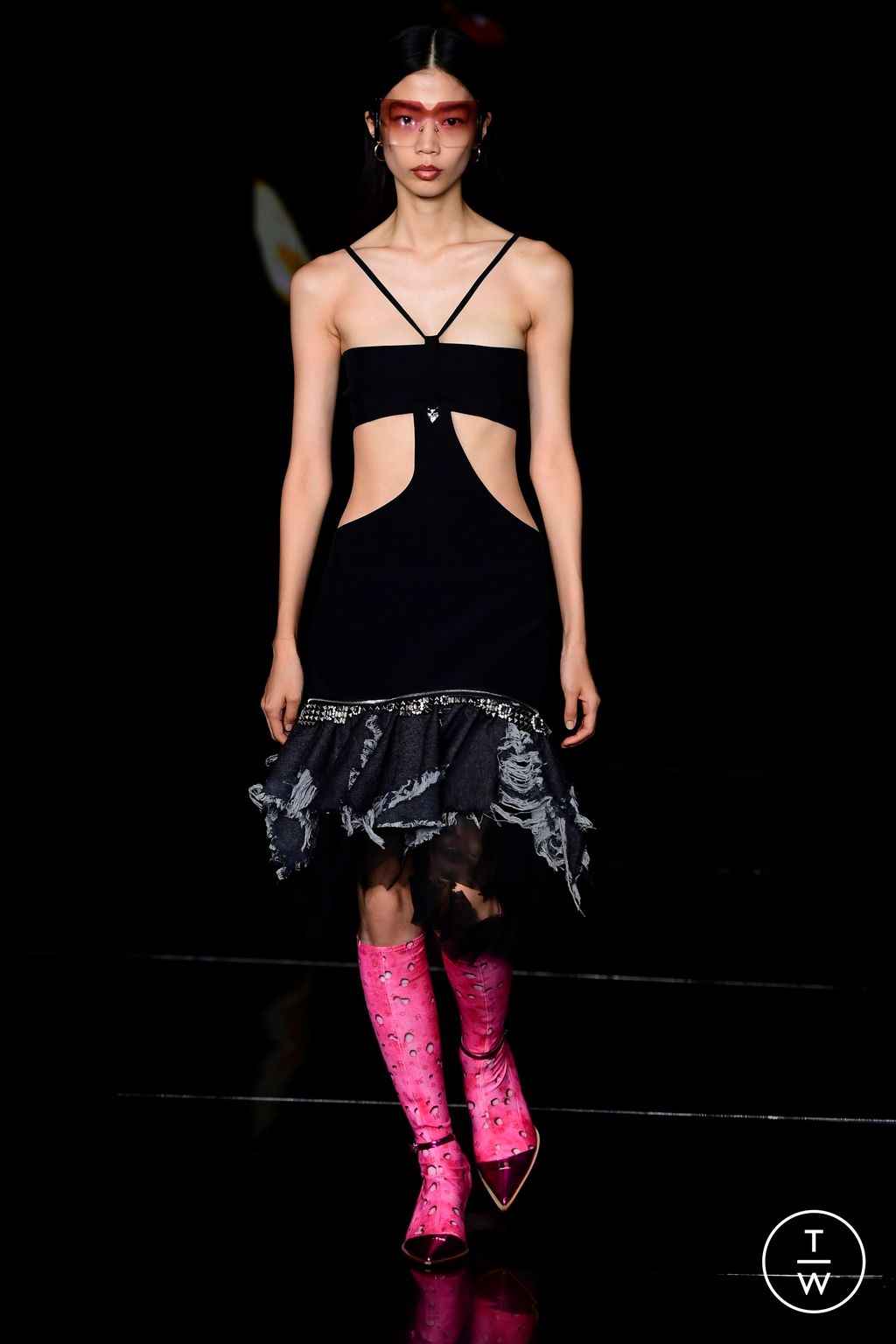 Fashion Week Milan Spring/Summer 2024 look 32 de la collection John Richmond womenswear