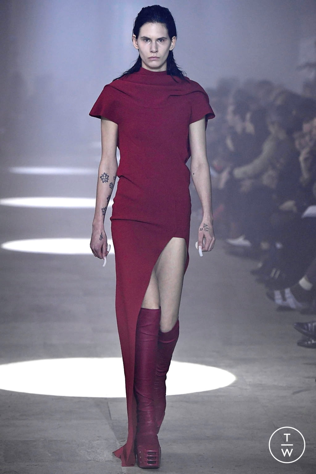 Fashion Week Paris Fall/Winter 2019 look 43 from the Rick Owens collection womenswear