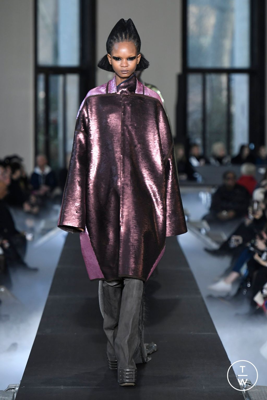 Fashion Week Paris Fall/Winter 2023 look 41 de la collection Rick Owens womenswear